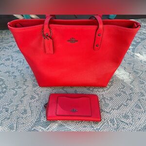 PERFECT Coach City Zip Tote Pebble Leather in True Red & FREE long wallet
